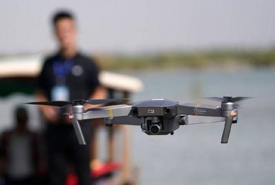 80后創(chuàng)業(yè)奇才 身價300億，顛覆無人機市場的全球霸主